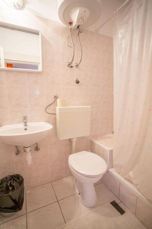 Robinson Erina Apartment Zarace Exterior photo